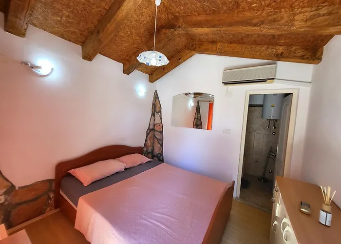 Rustic House Jm Sisan