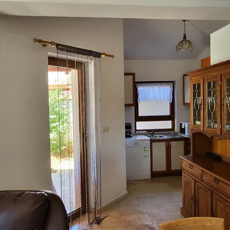 Rustic House Jm بيت للعطل Šišan